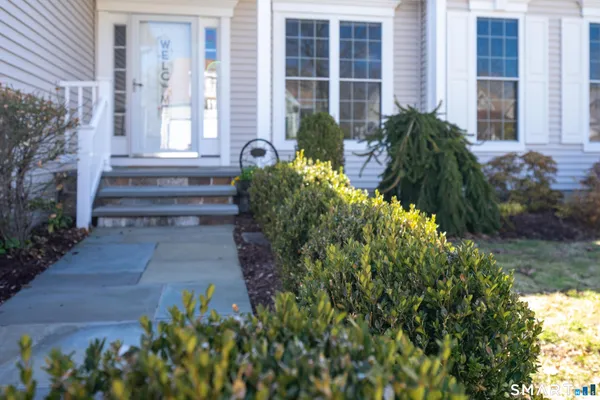 Property Slideshow image 2 of 39 | 523 putting green ln 523, Oxford, CT, 06478