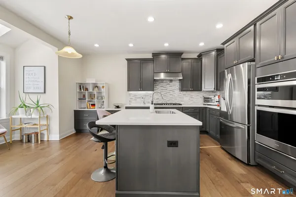 Property Slideshow image 2 of 32 | 131 winding ridge way 131, Danbury, CT, 06810