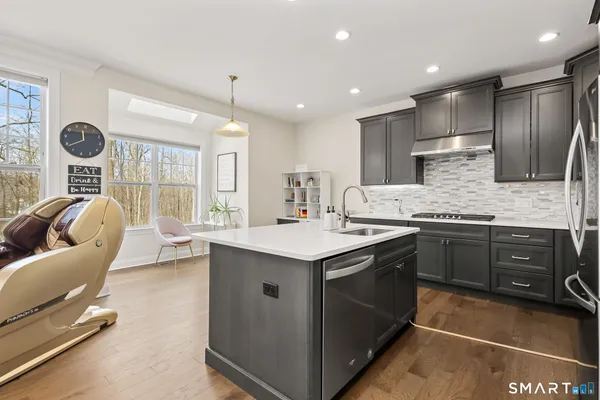 Property Slideshow image 3 of 32 | 131 winding ridge way 131, Danbury, CT, 06810