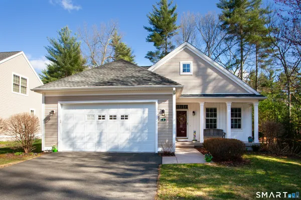 Property Slideshow image 2 of 33 | 3 ronan way 3, Simsbury, CT, 06070