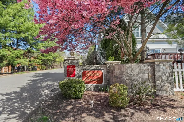 Property Slideshow image 2 of 22 | 32 lucius ct 32, Milford, CT, 06460