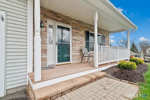 Property Slideshow image 3 of 26 | 194 eastwood dr 194, Seymour, CT, 06483