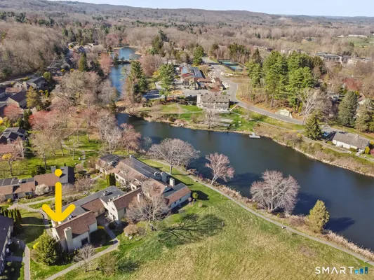 Property Slideshow image 3 of 40 | 29 heritage vlg b, Southbury, CT, 06488