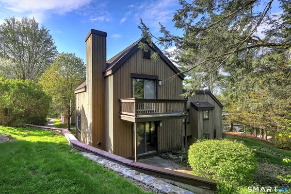 Property Slideshow image 2 of 26 | 59 heritage vlg f, Southbury, CT, 06488