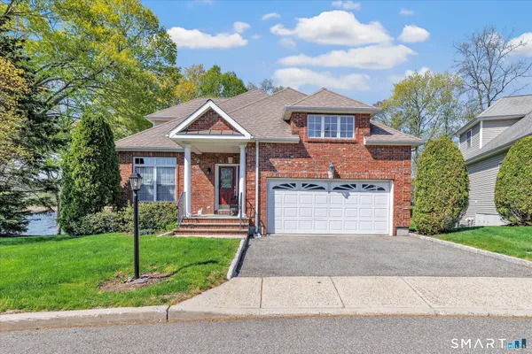 Property Slideshow image 2 of 40 | 69 jasmine cir 69, Milford, CT, 06461