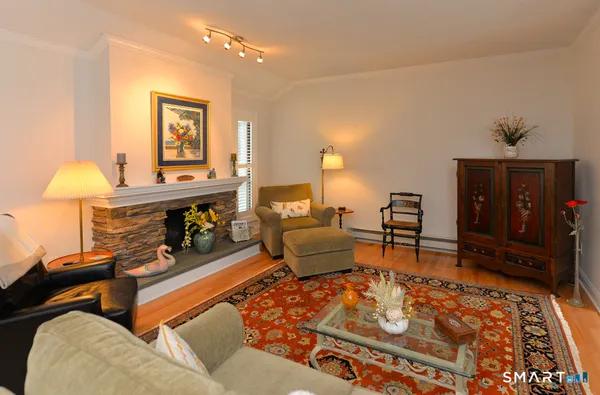Property Slideshow image 3 of 22 | 648 heritage vlg b, Southbury, CT, 06488