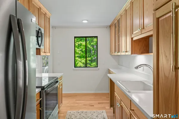 Property Slideshow image 2 of 36 | 69 heritage vlg c, Southbury, CT, 06488