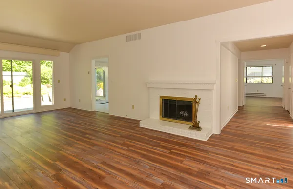 Property Slideshow image 3 of 14 | 926 heritage vlg b, Southbury, CT, 06488