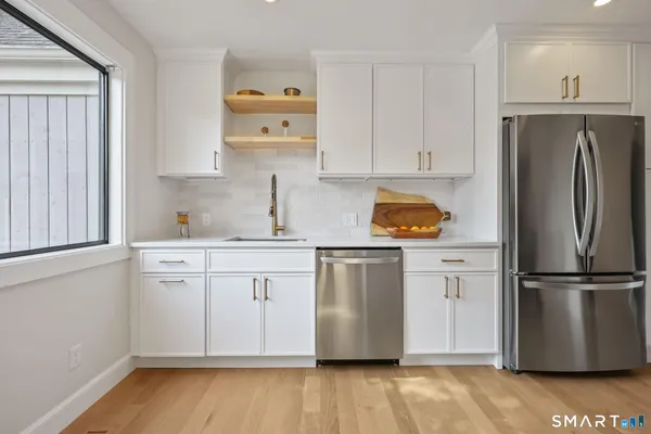 Property Slideshow image 3 of 29 | 488 commanche ln a, Stratford, CT, 06614