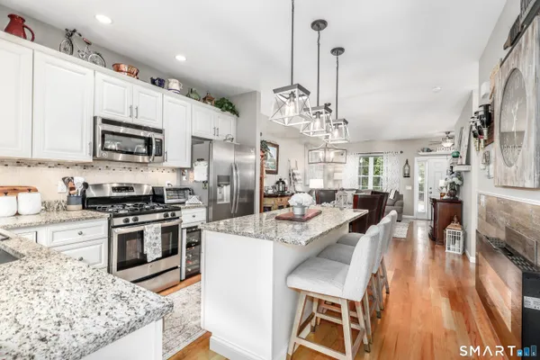 Property Slideshow image 2 of 35 | 29 heron view rd 29, New Fairfield, CT, 06812