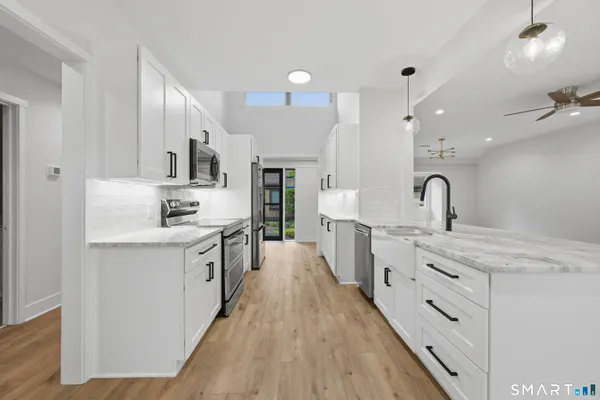 Property Slideshow image 3 of 26 | 553 heritage vlg b, Southbury, CT, 06488