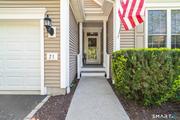 Property Slideshow image 3 of 40 | 71 links way 71, Oxford, CT, 06478