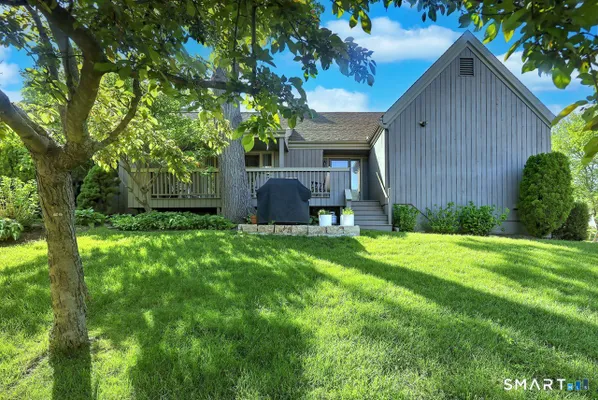 Property Slideshow image 2 of 38 | 209 acorn ln b, Stratford, CT, 06614