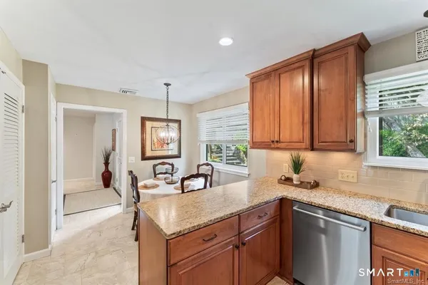 Property Slideshow image 2 of 26 | 139 heritage vlg b, Southbury, CT, 06488