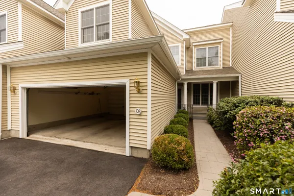 Property Slideshow image 2 of 17 | 108 imperial ct 108, Trumbull, CT, 06611