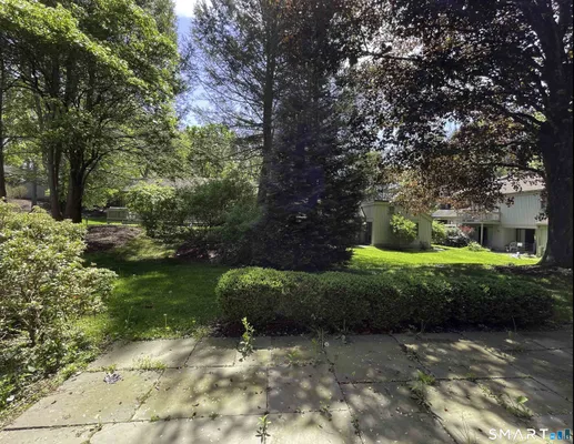 Property Slideshow image 3 of 19 | 397 heritage vlg b, Southbury, CT, 06488