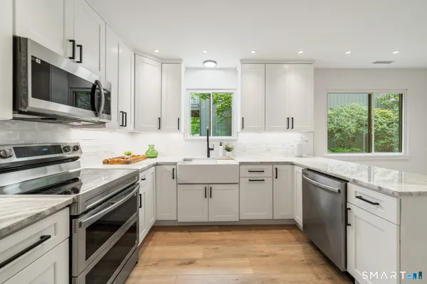 Property Slideshow image 2 of 35 | 132 heritage vlg a, Southbury, CT, 06488