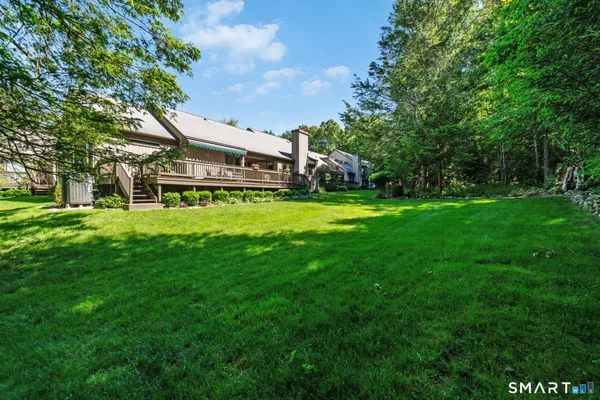Property Slideshow image 2 of 40 | 28 heritage crst e, Southbury, CT, 06488