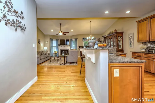 Property Slideshow image 3 of 39 | 61 pondview cir 61, Beacon Falls, CT, 06403