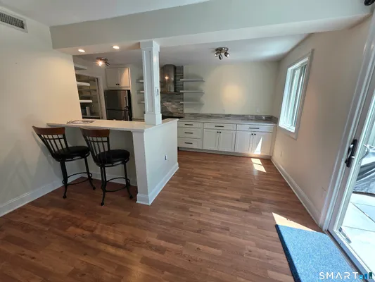 Property Slideshow image 3 of 35 | 2 heritage vlg b, Southbury, CT, 06488
