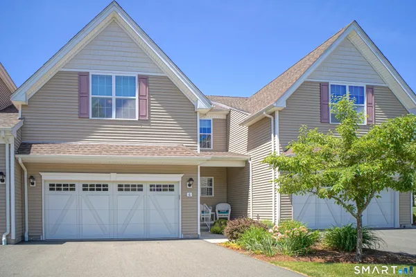 Property Slideshow image 3 of 40 | 6 lilac ln 6, Prospect, CT, 06712
