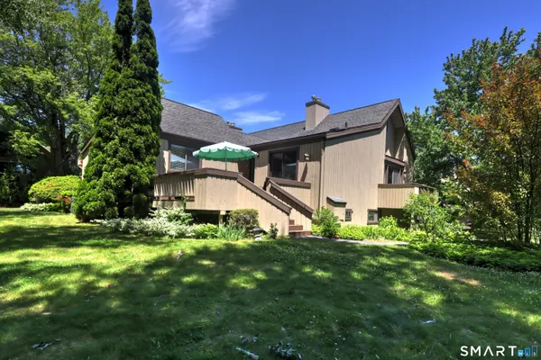 Property Slideshow image 2 of 40 | 253 agawam dr a, Stratford, CT, 06614