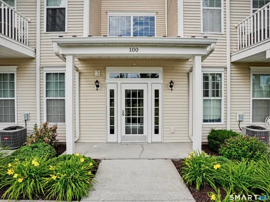 Property Slideshow image 3 of 40 | 104 center meadow ln 104, Danbury, CT, 06810