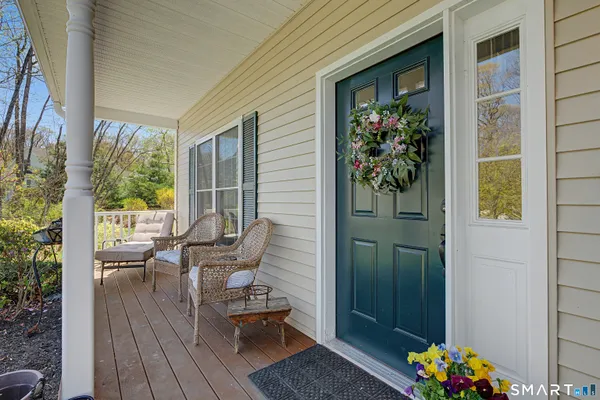 Property Slideshow image 3 of 38 | 211 meadow brook rd 211, Oxford, CT, 06478