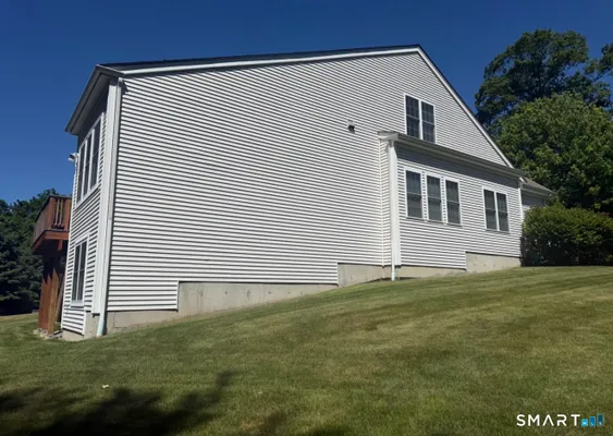 Property Slideshow image 3 of 30 | 443 tee shot dr 443, Oxford, CT, 06478