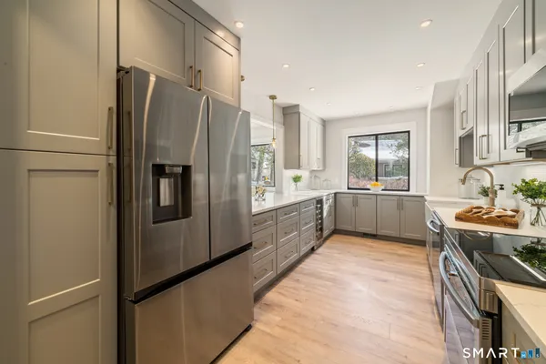 Property Slideshow image 2 of 6 | 89 s trl a, Stratford, CT, 06614