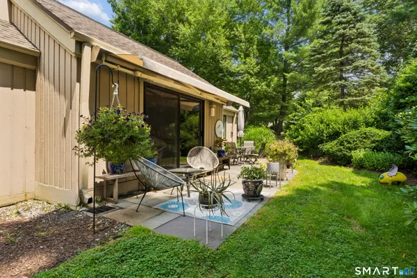 Property Slideshow image 3 of 40 | 1008 heritage vlg a, Southbury, CT, 06488