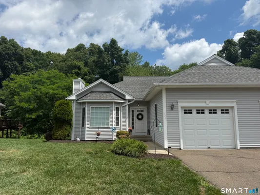 Property Slideshow image 2 of 5 | 111 pondview cir 111, Beacon Falls, CT, 06403