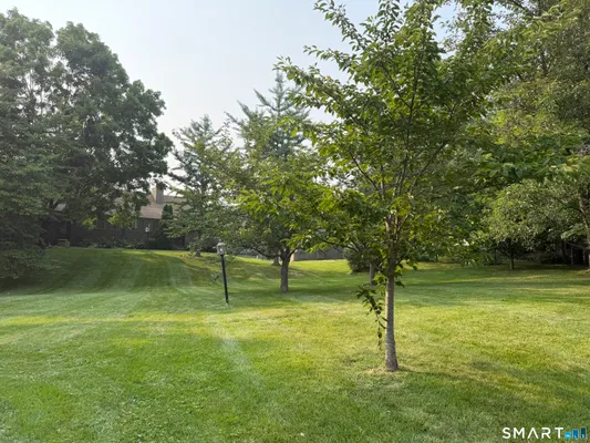 Property Slideshow image 2 of 3 | 407 montauk ln b, Stratford, CT, 06614