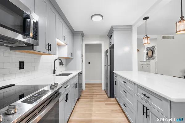 Property Slideshow image 3 of 36 | 38 heritage vlg a, Southbury, CT, 06488