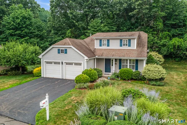 Property Slideshow image 2 of 40 | 19 plumrose ct 19, Portland, CT, 06480