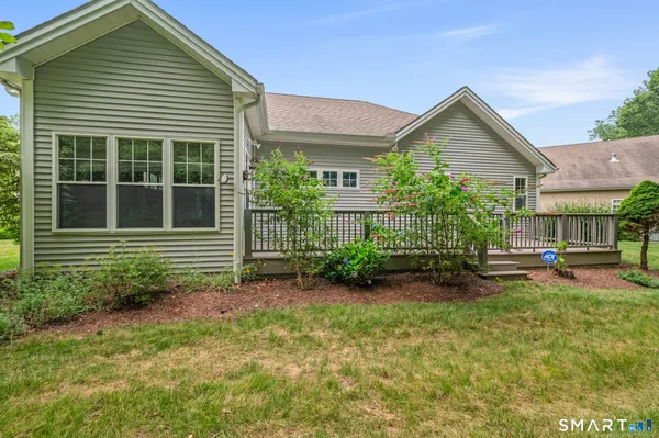 Property Slideshow image 3 of 40 | 19 plumrose ct 19, Portland, CT, 06480