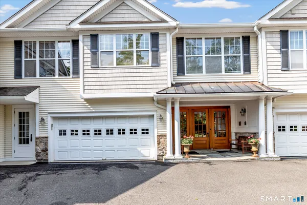 Property Slideshow image 2 of 39 | 76 suzie dr 76, Newtown, CT, 06470
