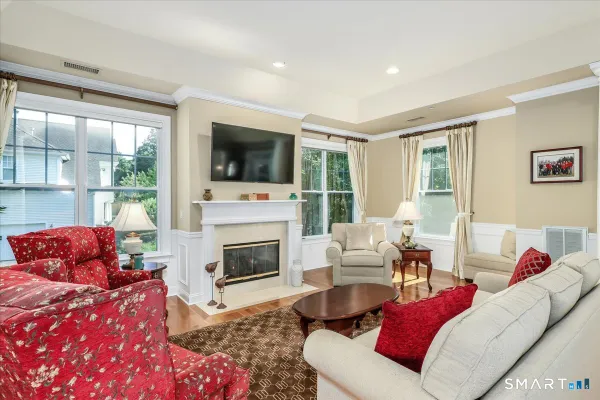 Property Slideshow image 3 of 40 | 16 franklin ct 16, Newtown, CT, 06470