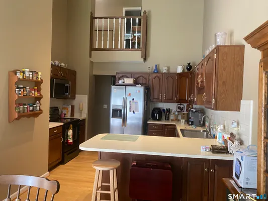 Property Slideshow image 3 of 32 | 142 timber rdg 142, Southington, CT, 06489