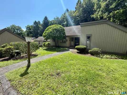 Property Slideshow image 2 of 13 | 105 heritage vlg b, Southbury, CT, 06488