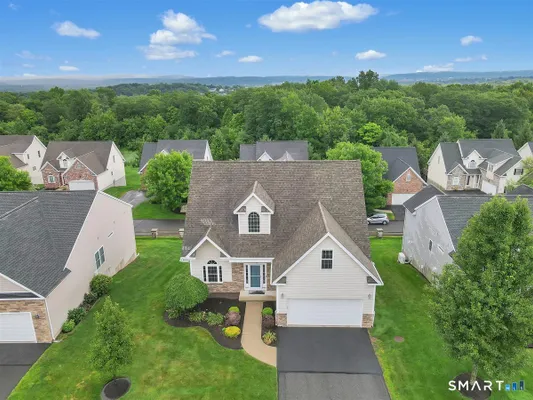 Property Slideshow image 3 of 28 | 52 sonoma ln 52, Middletown, CT, 06457