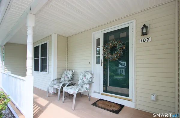 Property Slideshow image 3 of 34 | 107 meadow brook rd 107, Oxford, CT, 06478