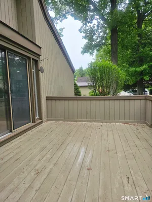 Property Slideshow image 2 of 4 | 522 iroquois ln b, Stratford, CT, 06614