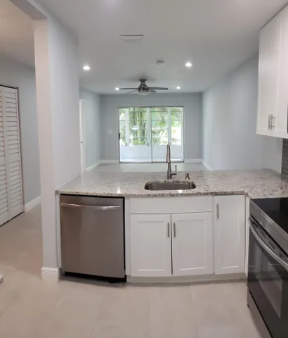 Golden Lakes Village