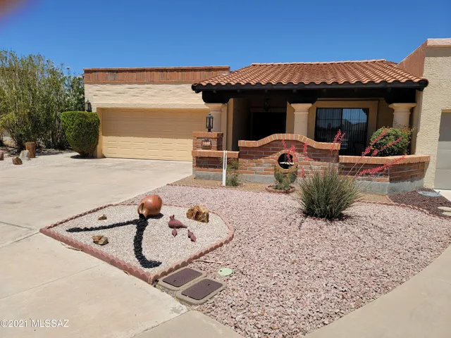 Country Club Estates