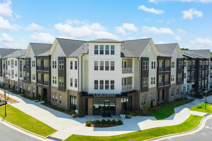 Solis Birkdale - Huntersville, NC