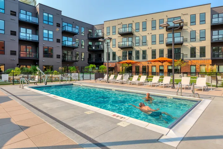 Avidor Glenview - Glenview, IL