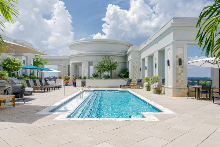 The Residence at Southpark - Charlotte, NC