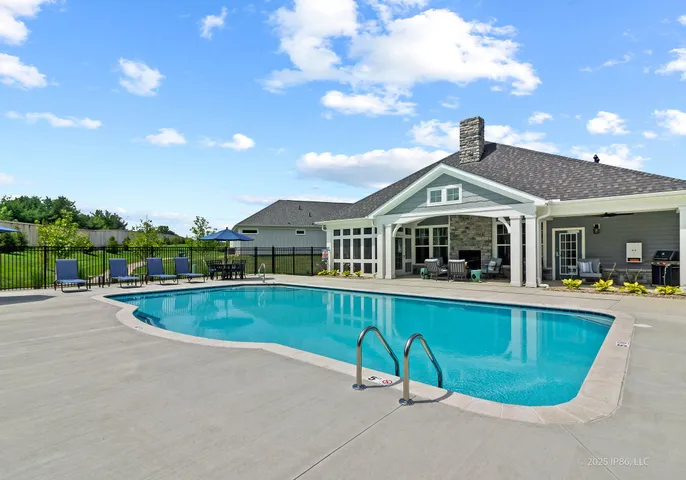 Community pool