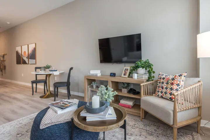 Acclaim at Cary Pointe